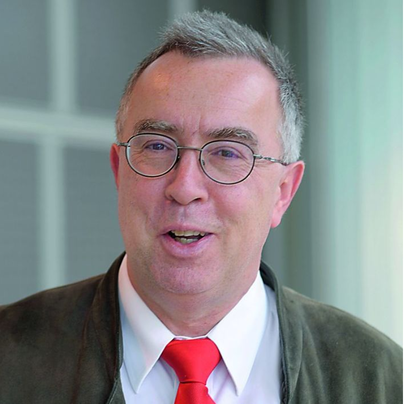 Dr. Bernd Lcke